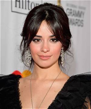 30 Side-Swept Bangs to Show Your Stylist Asap