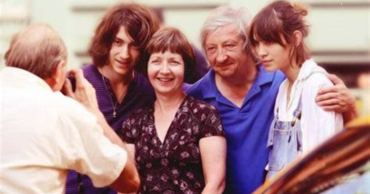 Alex Turner Parents: Meet Penny Turner and David Turner