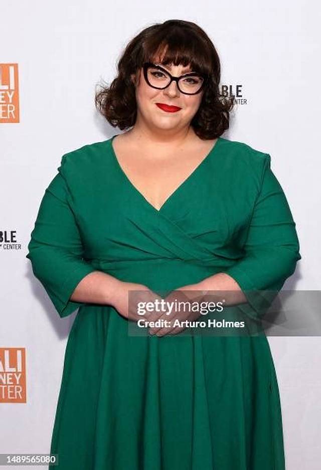 Allison Guinn Is the Newest Addition to “The Marvelous Mrs. Maisel” This Season, Here Is Where You Have Seen Her Before