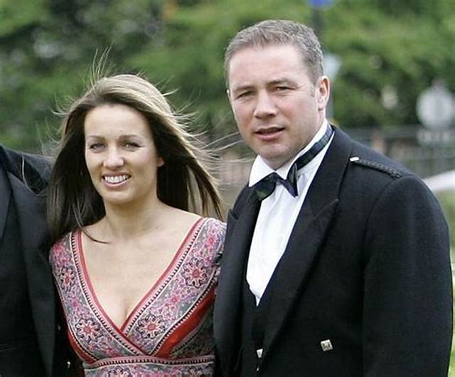 Ally Mccoist Wife: Meet Vivien Ross and Allison Mccoist