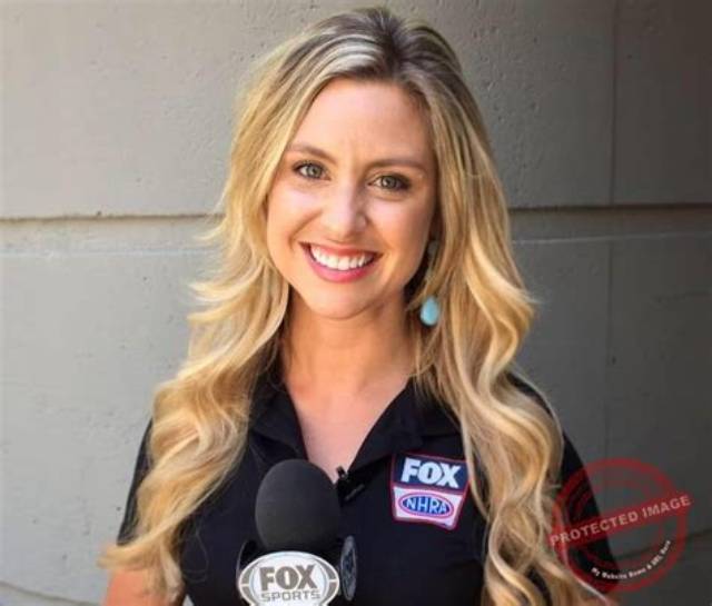 Amanda Porterfield Biography, Age, Height, Husband, Salary and Net Worth