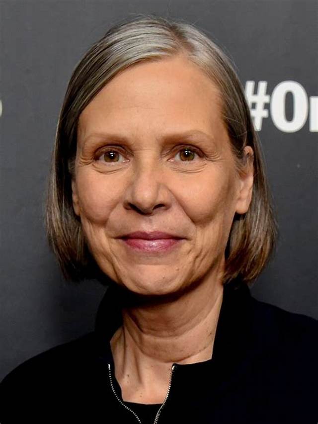 Amy Morton Net Worth, Income, Salary, Earnings, Biography