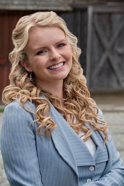 Andrea Brooks Jokes ‘When Calls the Heart’ Fans Can Make a Drinking Game from Her Hiding Her Baby Bump in Season 10 | Andrea Brooks, Hallmark Channel, Pregnant, Television, When Calls the Heart | Just Jared: Celebrity News and Gossip
