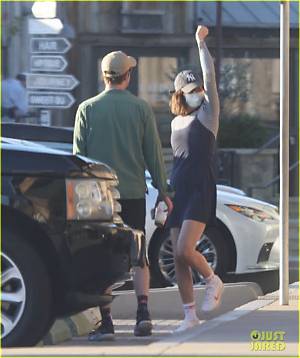 Andrew Garfield Spotted Doing an Armpit Check for Girlfriend Alyssa Miller in New Photos | Alyssa Miller, Andrew Garfield | Just Jared: Celebrity News and Gossip
