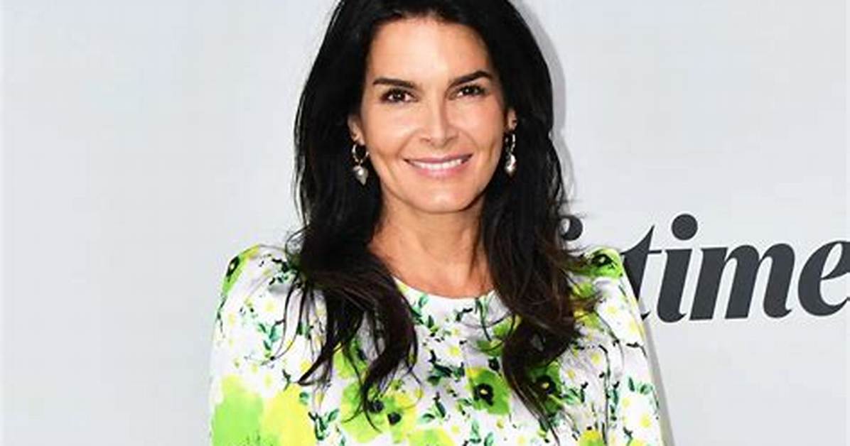 Angie Harmon Net Worth