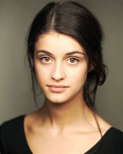 Anya Chalotra Is the Middle Child of Her Parents Madan Chalotra and April Chalotra
