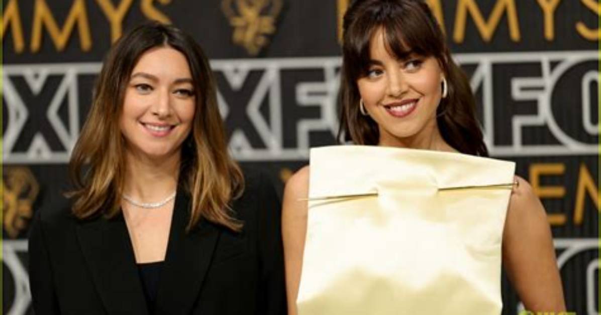 Aubrey Plaza Attends Emmy Awards 2023 with Sister Natalie | 2023 Emmy Awards, Aubrey Plaza, Emmy Awards, the White Lotus, Will Sharpe | Just Jared: Celebrity News and Gossip