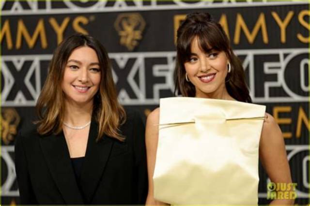 Aubrey Plaza Attends Emmy Awards 2023 with Sister Natalie | 2023 Emmy Awards, Aubrey Plaza, Emmy Awards, the White Lotus, Will Sharpe | Just Jared: Celebrity News and Gossip