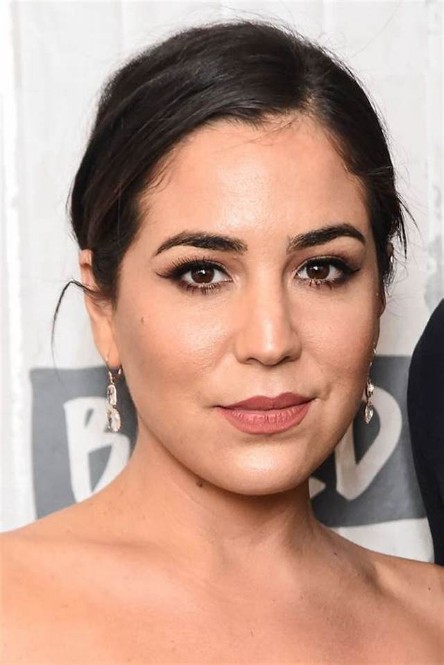 Audrey Esparza – Biography, Age & Other Facts About the Actress