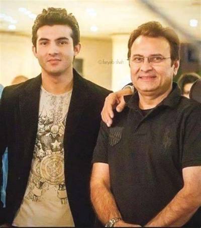 Behroze Sabzwari Height, Weight, Net Worth, Age, Birthday, Wikipedia, Who, Nationality, Biography
