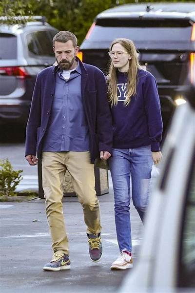 Ben Affleck’s Daughter Violet Skipped His Wedding with Jlo to Show Loyalty to Mom Jennifer Garner