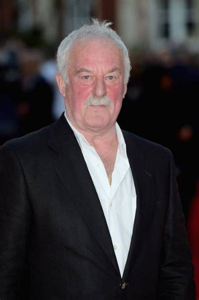 Bernard Hill Net Worth