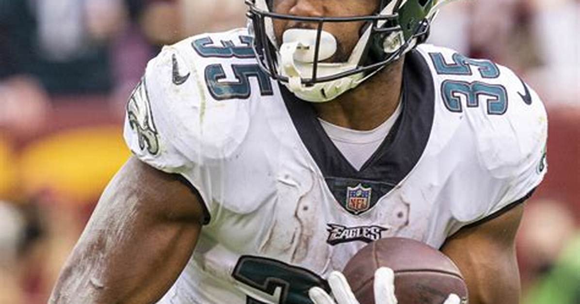 Boston Scott Eagles, Height, Stats, Bio, Wiki, Age, Net Worth, Fantasy, Jersey, and 40 Time