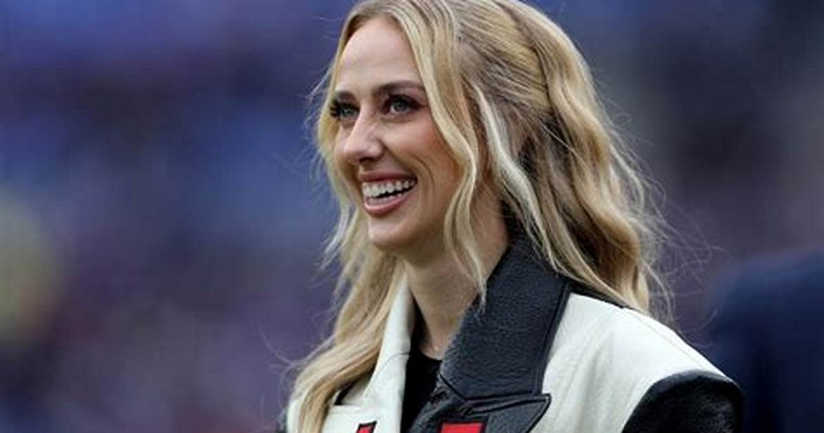 Brittany Mahomes Wikipedia. Wiki, Swimsuit Is, Twitter, Instagram, Kids, Height, Net Worth