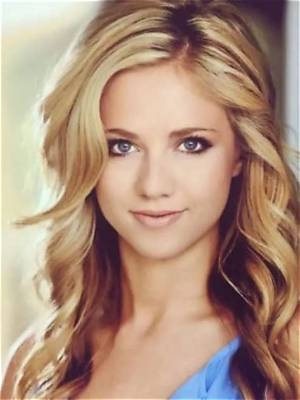 Caitlin Quisenberry Height, Weight, Net Worth, Age, Birthday, Wikipedia, Who, Nationality, Biography