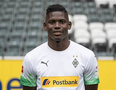 Cameroon Born Breel Embolo Parents Germaine Embolo and Moise Kegni Moved to Switzerland