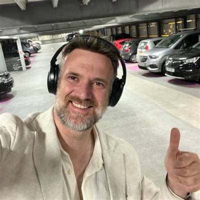 Charles Billi Height, Age, Wife, Biography, Wiki, Net Worth