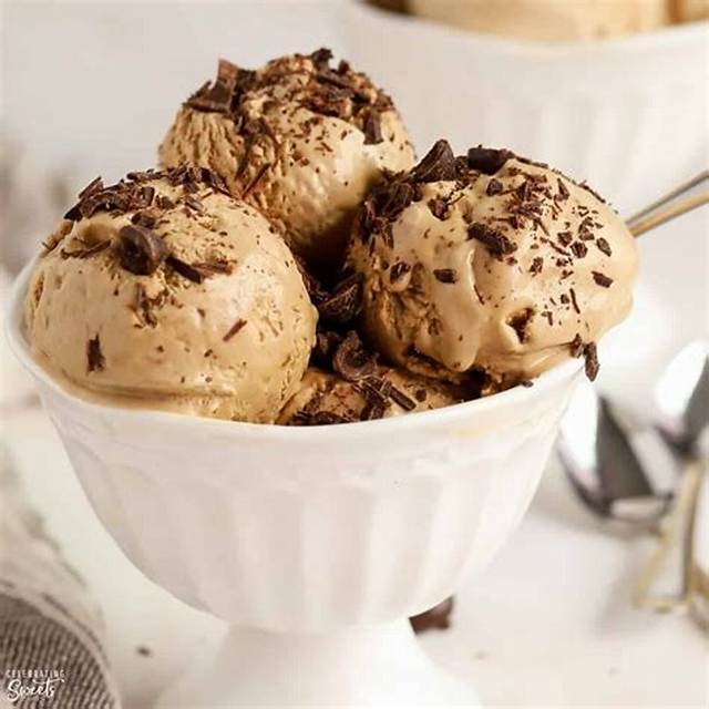 Coffee Ice Cream {Only 4 Ingredients}