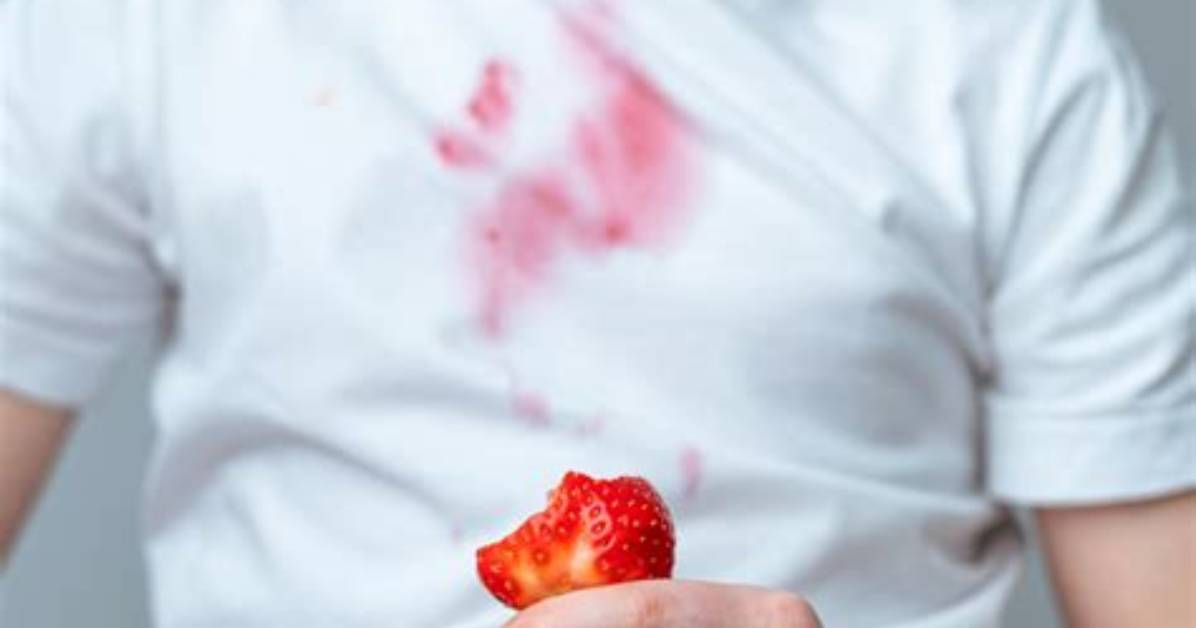Comment Enlever Des Taches De Fruits Rouges Sur Une Nappe?