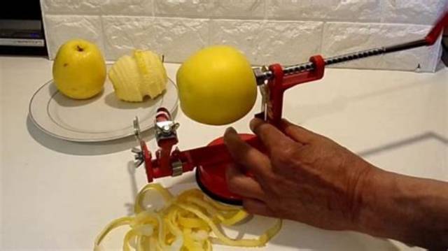 Comment Fonctionne Un Epluche Pomme?
