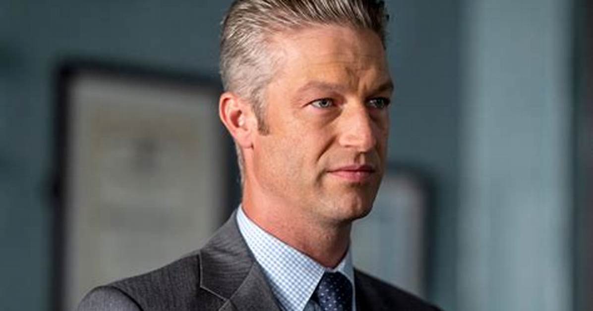 Congrats! ‘Law & Order: Svu’ Star Peter Scanavino and Wife Expecting Baby No. 2