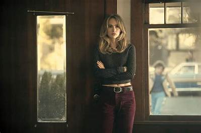 Daisy Jones & the Six’s Suki Waterhouse and Camila Morrone Play Knowing Me, Knowing You