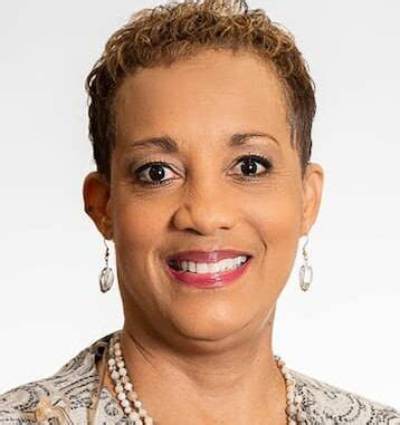 Dawne Gee Bio, Wiki, Age, Height, Parents, Husband, Wave 3 News, Salary, and Net Worth