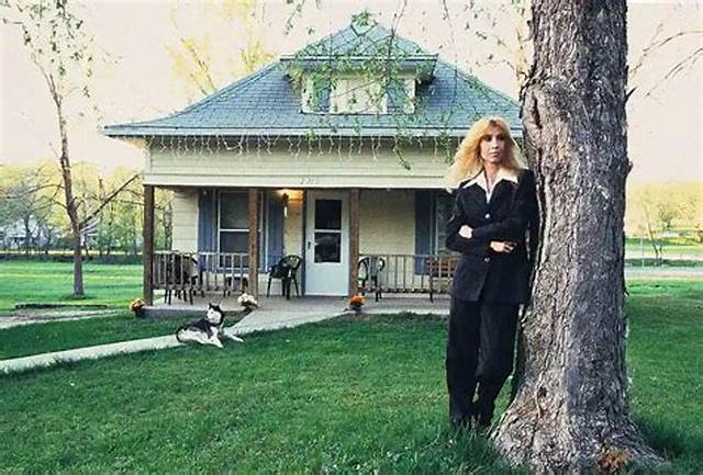 Debbie Nelson Biography; Net Worth, Age, Song, Interview and House of Eminem’s Mother