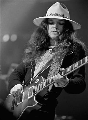 Did Gary Rossington Survive the Plane Crash?