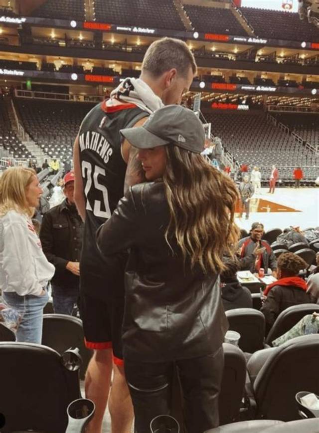 Does Garrison Mathews Have a Girlfriend in 2022? More on Clipper’s Player Personal Life