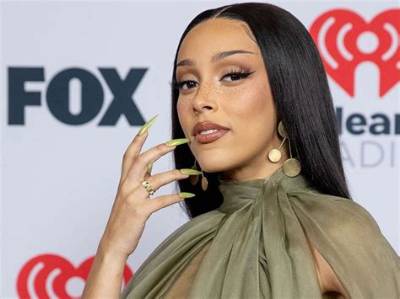 Doja Cat Songs, Height, Real Name, Ethnicity, Age