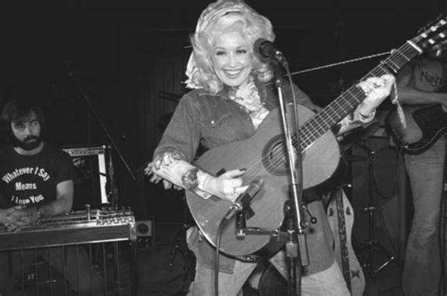 Dolly Parton Thinks of This Embarrassing Story Whenever She Needs to Feel Humbled