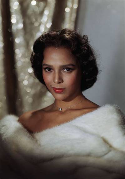 Dorothy Dandridge Bio, Age, Relationships, Net Worth, Movies, Death.