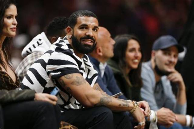 Drake Is Gay: Drake Reacts After Being Called a “Flaming Homosexual”!