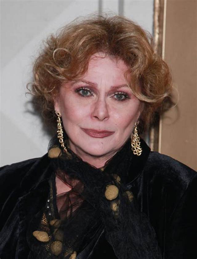 Elizabeth Ashley Recalls Her 'Brilliant' Hollywood Career (Exclusive)