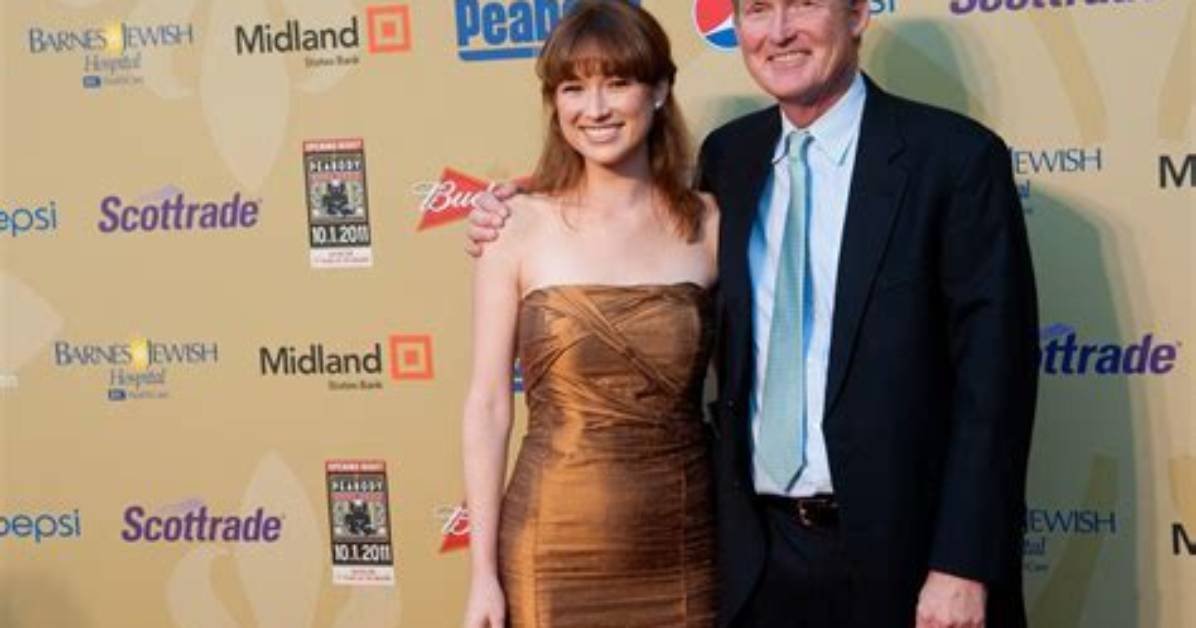 Ellie Kemper Parents: Meet David W. Kemper and Dorothy Ann Jannarone