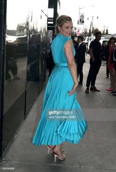 Emily Bergl Celebrity News and Gossip | Entertainment, Photos and Videos | Just Jared: Celebrity News and Gossip