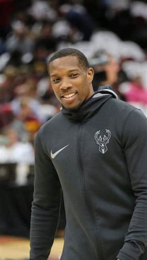 Eric Bledsoe Age, Contract, Team, Net Worth, News, Free Agent, Height, Weight