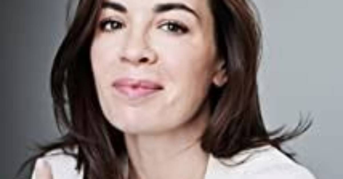 Eve Macklin Wikipedia, Age, Bioography, Height, Boyfriend, Instagram