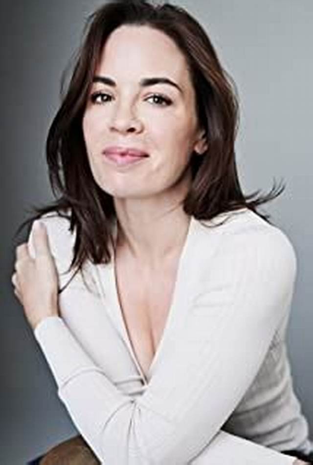 Eve Macklin Wikipedia, Age, Bioography, Height, Boyfriend, Instagram