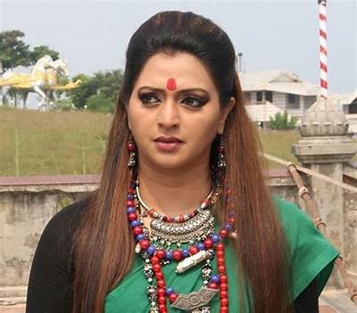 Gayatri Jayaraman (Actress) Height, Weight, Age, Boyfriend, Husband, Biography & More » Starsunfolded