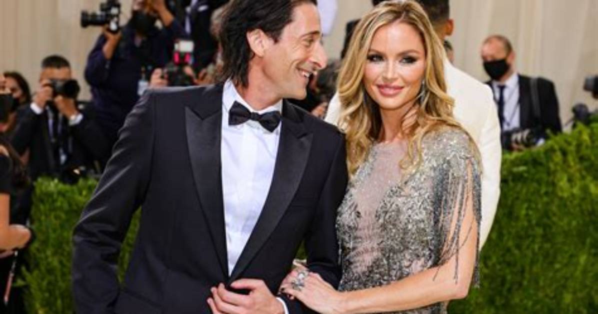 Georgina Chapman: Husband, Net Worth, Tattoos, Smoking & Body Measurements