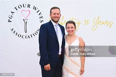 Golfer Lee Hodges Is a Married Man, Meet His Beautiful Wife Savannah Hodges on Instagram