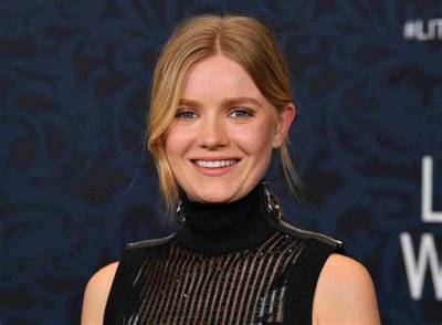 Hadley Robinson Biography: Height, Age, Boyfriend, Net Worth, Movies, Instagram, Parents, Wiki
