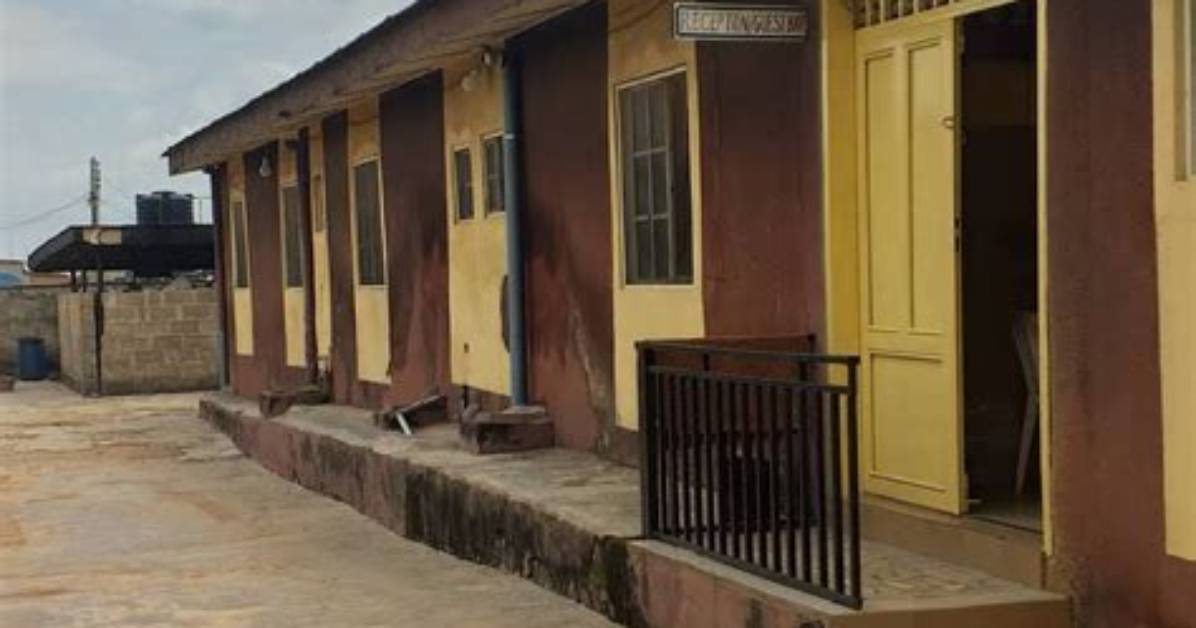 Hakod Hotel, Iju Ishaga
