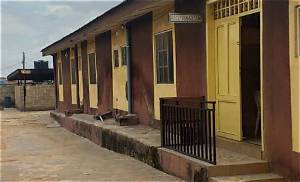 Hakod Hotel, Iju Ishaga
