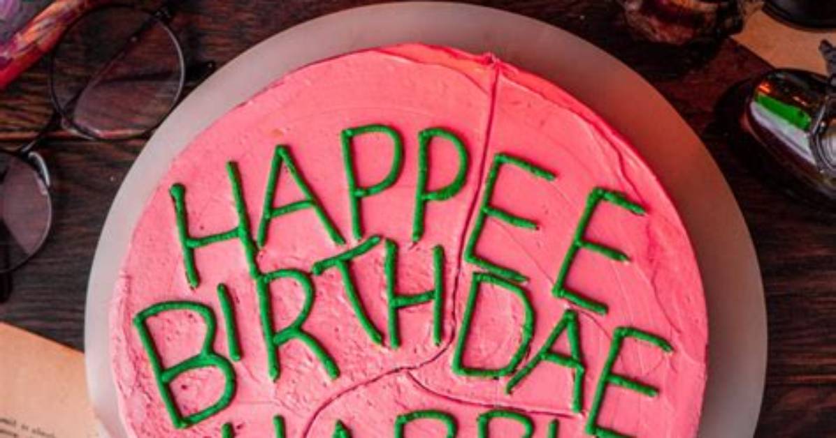 Happy Birthday Harry! 12 Hot Outfits You Can't Not Fancy Prince Harry Wearing