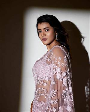 Hebah's Three Rounds in a Pink Saree