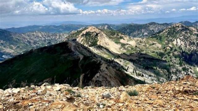 Hiker Killed by Lightning