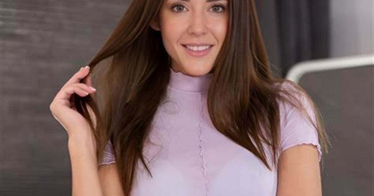 Hillary Cook Age, Wiki, Bio, Height, Boyfriend, Instagram
